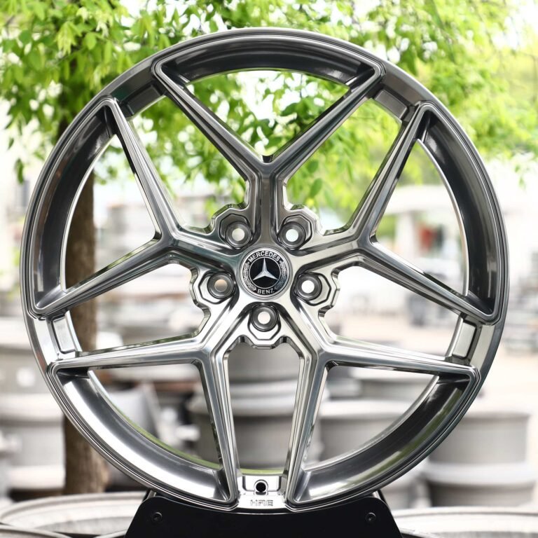 Mercedes-Benz E-Class wheels – Gloss Black Machined 5 Y-Spoke (Mercedes-Benz OEM-Style), front view