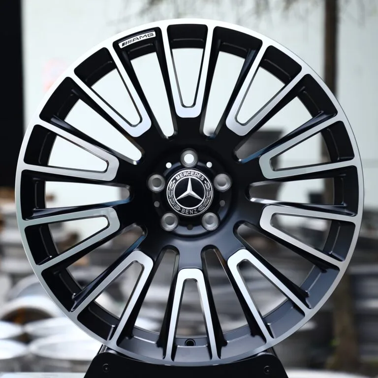 Mercedes-Benz OEM-Style Gloss Black Machined Multi-Spoke Forged Wheels – Mercedes-Benz E-Class / S-Class, front view