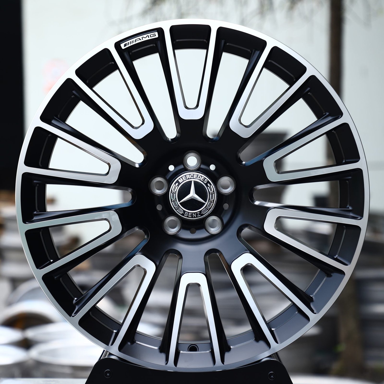 Mercedes-Benz E-Class wheels – Gloss Black Machined Multi-Spoke (Mercedes-Benz OEM-Style), front view