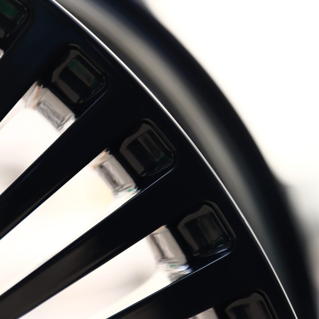 Mercedes-Benz E-Class wheels – Gloss Black Turbine Multi-Spoke (Mercedes-Benz OEM-Style), lip and barrel detail