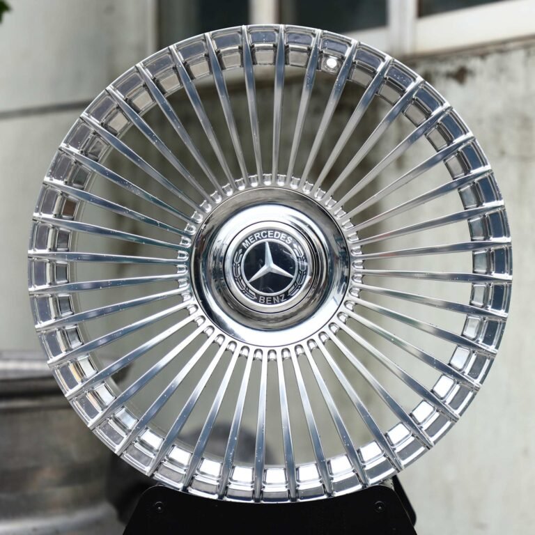 Mercedes-Benz E-Class wheels – Hyper Silver Turbine Multi-Spoke (Mercedes-Benz OEM-Style), front view