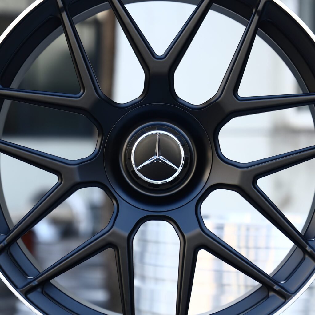 Mercedes-Benz E-Class wheels – Matte Black 7 Y-Spoke (Mercedes-Benz OEM-Style), lip and barrel detail