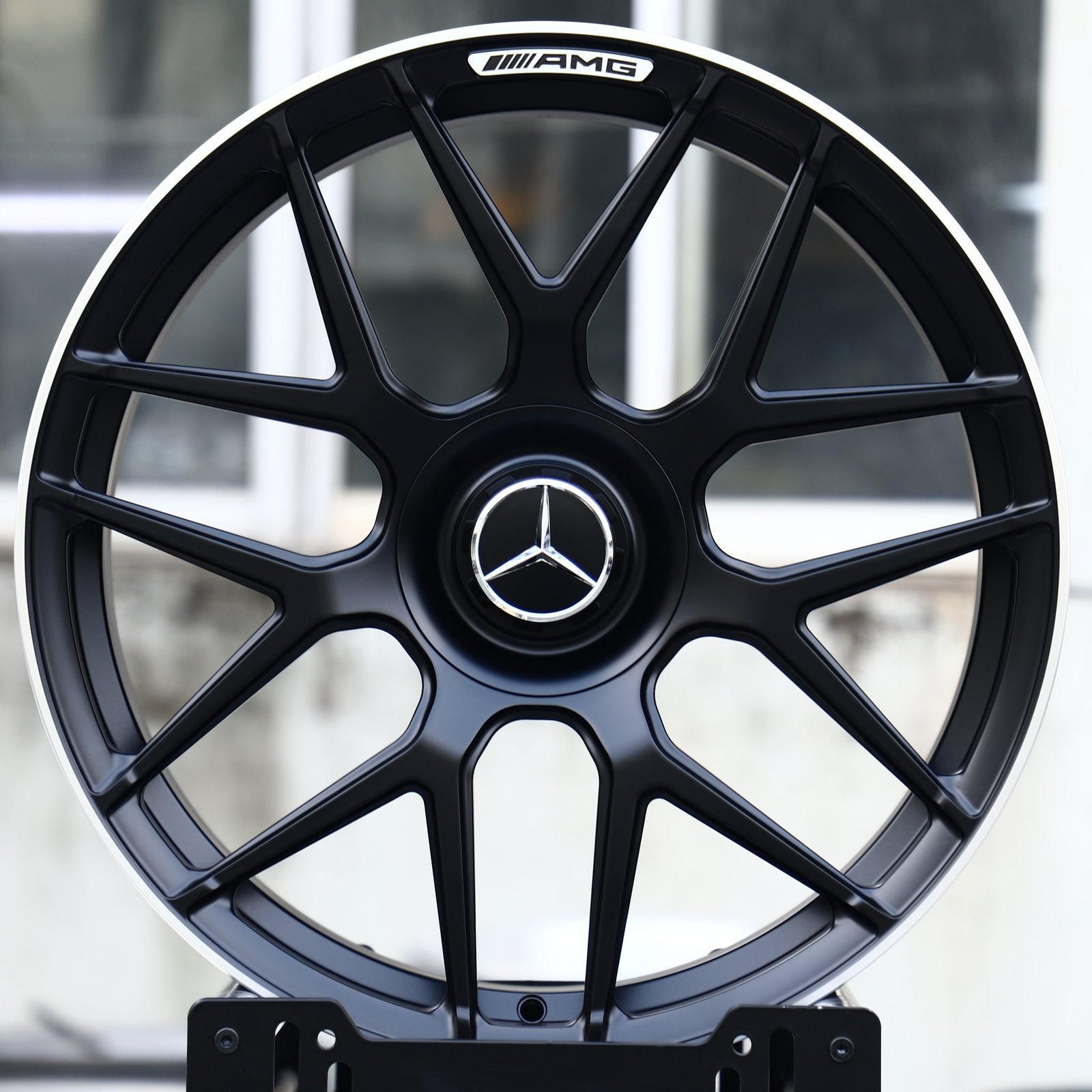 Mercedes-Benz E-Class wheels – Matte Black 7 Y-Spoke (Mercedes-Benz OEM-Style), front view