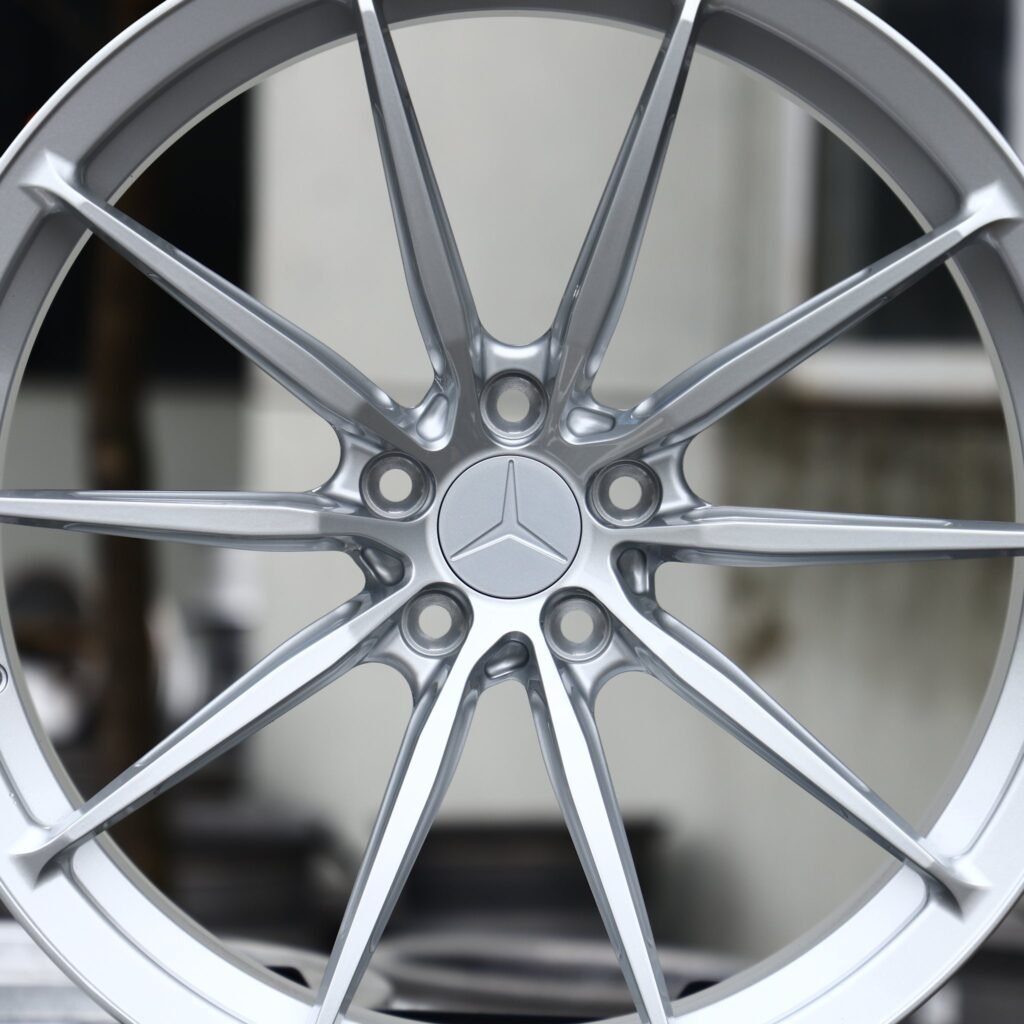 Mercedes-Benz E-Class wheels – Matte Silver 10-Spoke (Mercedes-Benz OEM-Style), lip and barrel detail