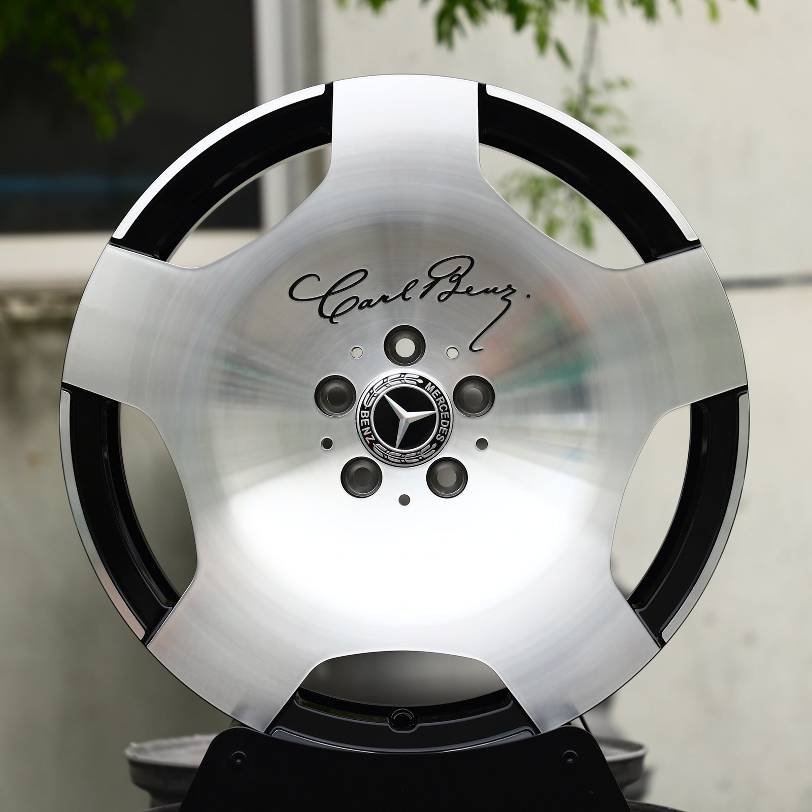 Mercedes-Benz E-Class wheels – Polished / Black 3-Spoke Dish (Mercedes-Benz OEM-Style), front view