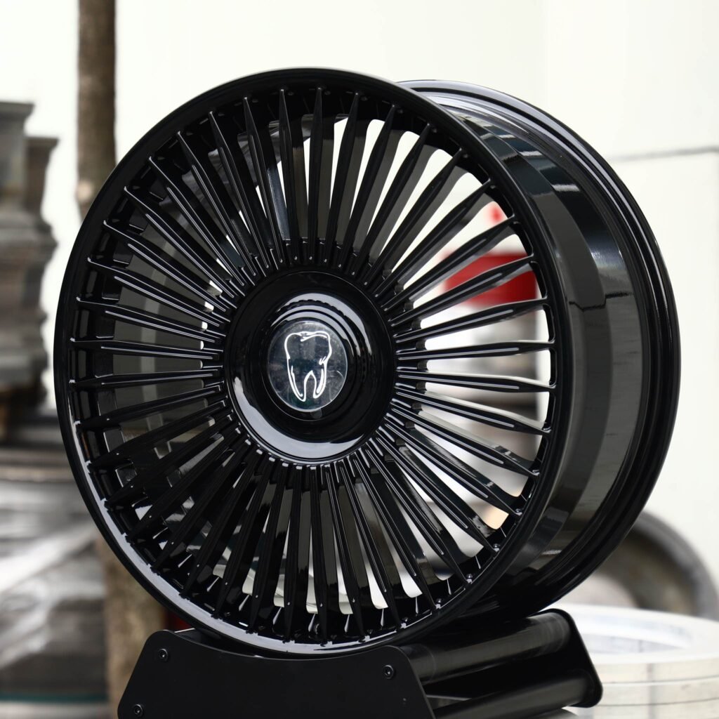 5x112 wheels – Gloss Black Multi-Spoke Turbine, side view