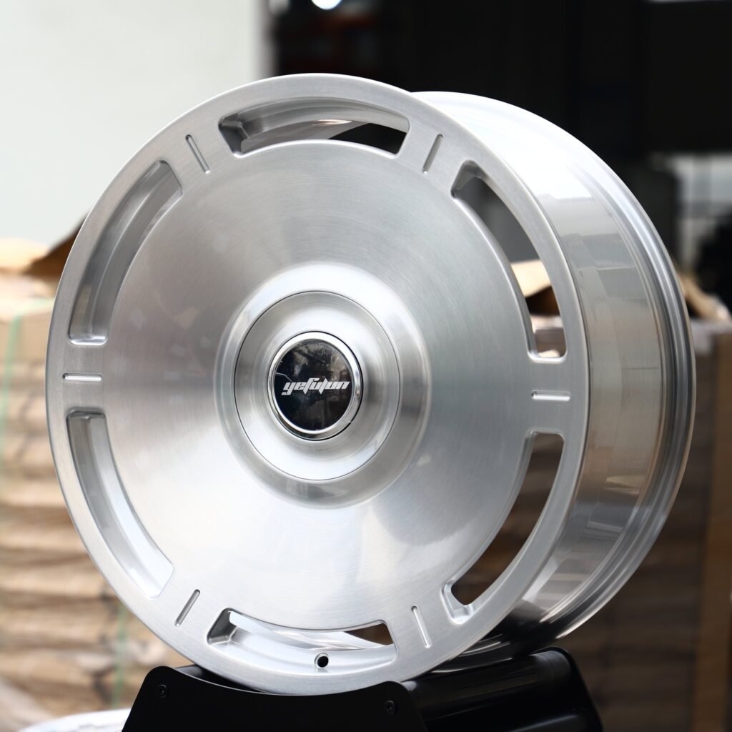 Rolls-Royce Ghost wheels – Brushed Silver Slotted Full-Face, angled view