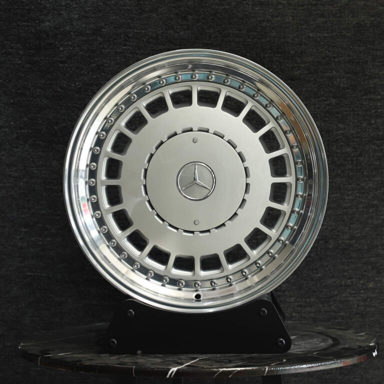Mercedes-Benz E-Class wheels – Bright Silver Faux 2-Piece Full-Face Riveted Deep Lip, front view