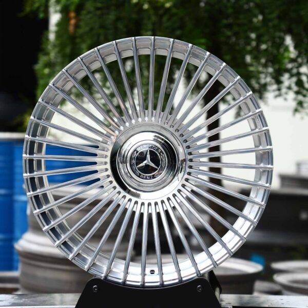 Mercedes-Benz E-Class wheels – Brushed Silver Multi-Spoke Turbine (Mercedes-Benz OEM-Style), front view