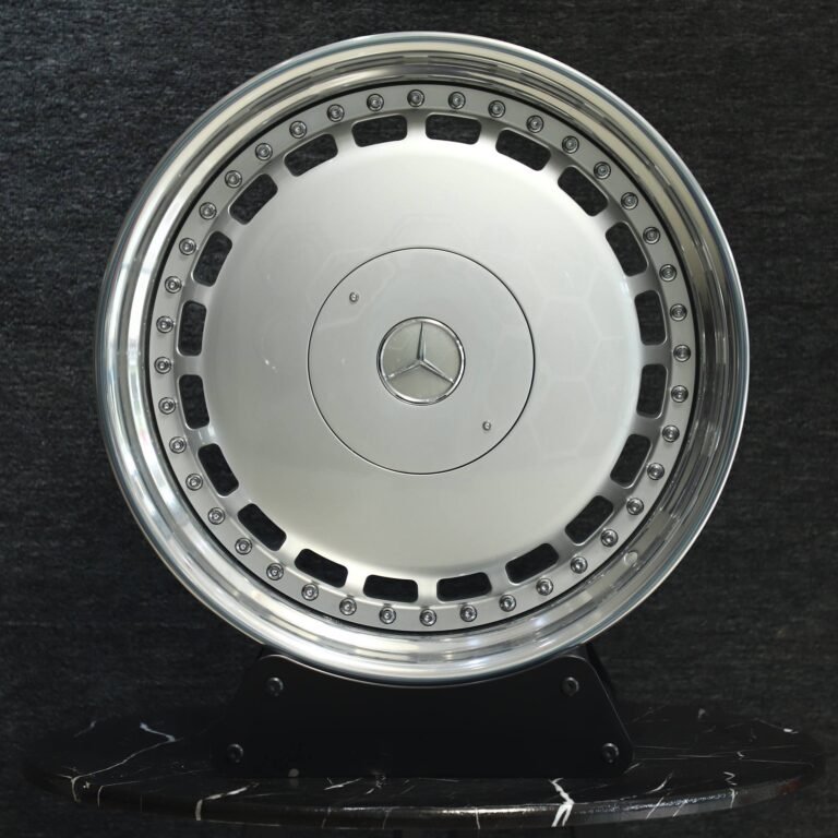 Mercedes-Benz E-Class wheels – Custom Finish 2-Piece Full-Face, front view
