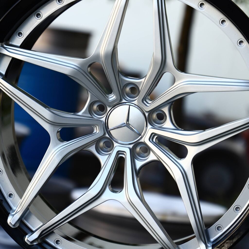 Mercedes-Benz C-Class W206 wheels – Custom Finish 2-Piece Petal, lip and barrel detail