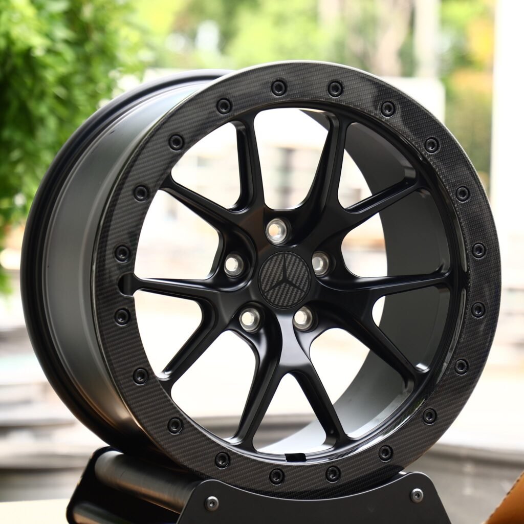 Mercedes-Benz Style Custom Finish Carbon Fibre Racing Beadlock Forged Wheels - Mercedes-Benz E-Class / Mercedes-Benz S-Class Fitment (5-Lug) view 2
