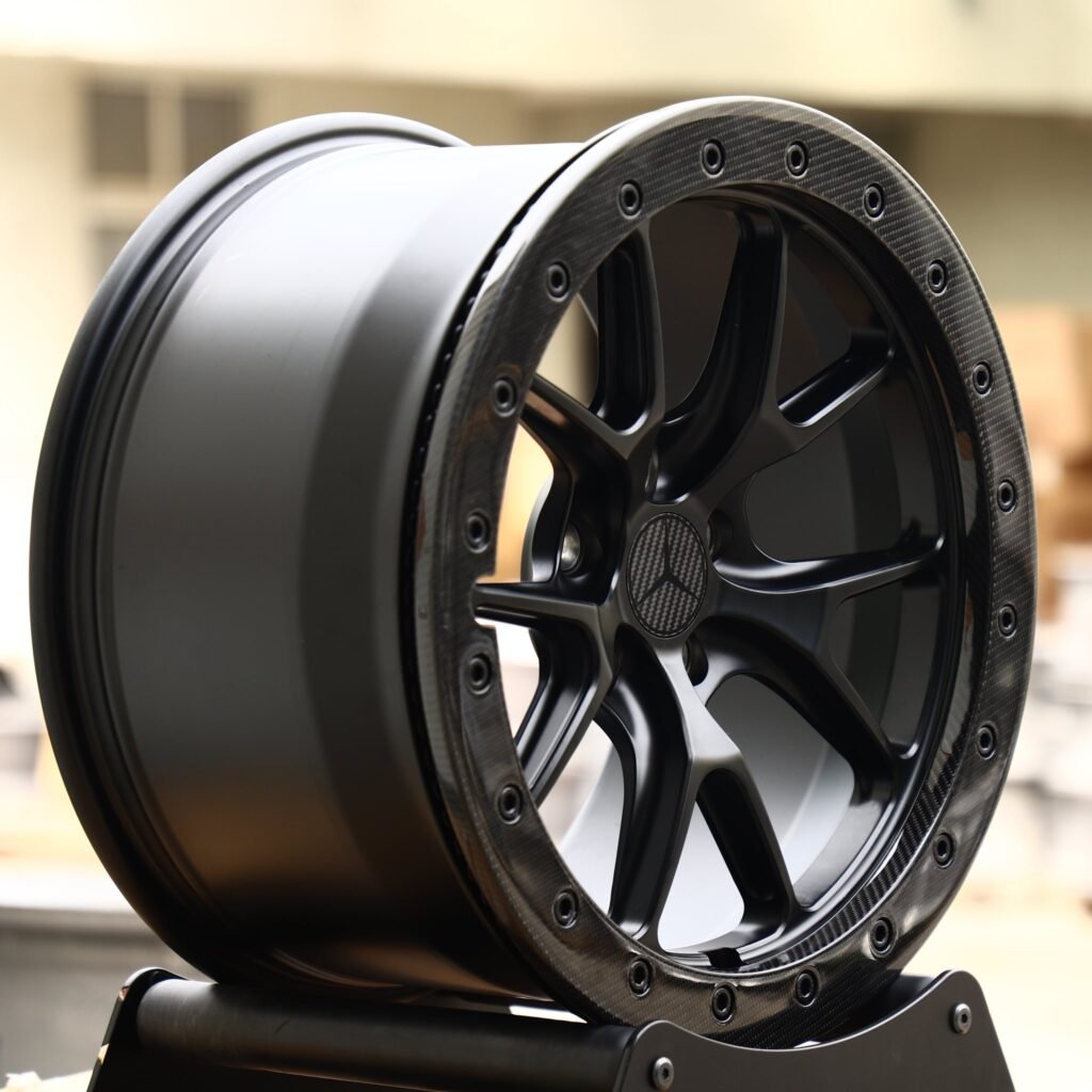 Mercedes-Benz Style Custom Finish Carbon Fibre Racing Beadlock Forged Wheels - Mercedes-Benz E-Class / Mercedes-Benz S-Class Fitment (5-Lug) view 3