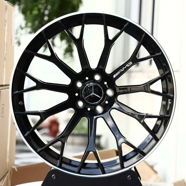 Mercedes-Benz OEM-Style Gloss Black 10 Y-Twin-Spoke Forged Wheels – Mercedes-Benz E-Class / S-Class, front view
