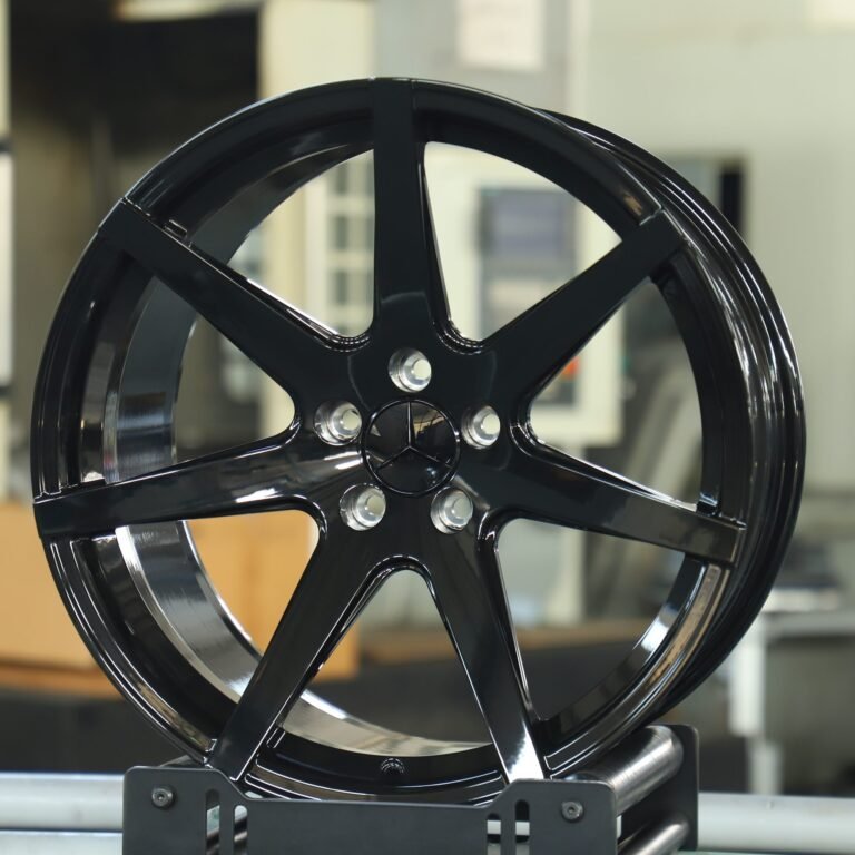 Mercedes-Benz E-Class wheels – Gloss Black 5-Spoke, front view