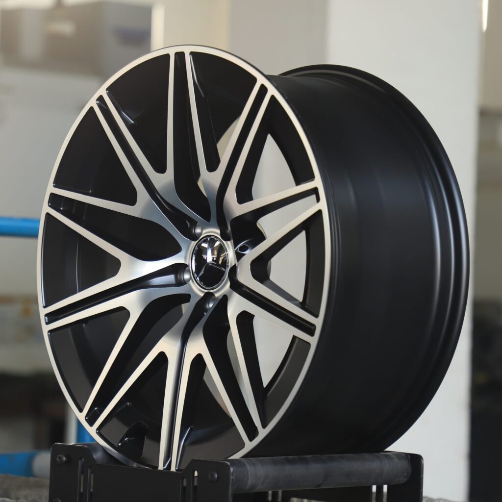 Mercedes-Benz C-Class W206 wheels – Gloss Black 5-Spoke Machined Face, lip and barrel detail