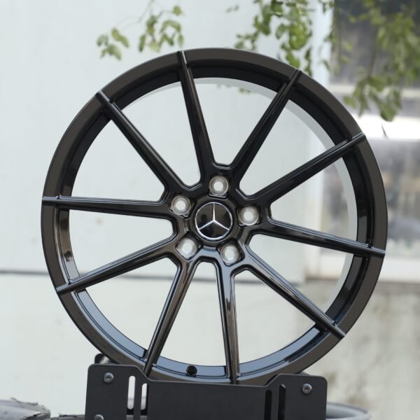 Mercedes-Benz E-Class wheels – Gunmetal 10 Directional-Spoke (Mercedes-Benz OEM-Style), front view