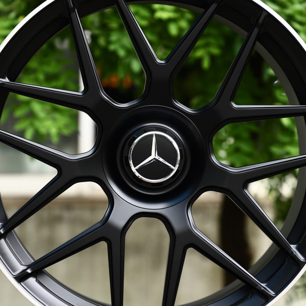 5x112 wheels – Gloss Black 7 Y-Spoke Machined Face, side view