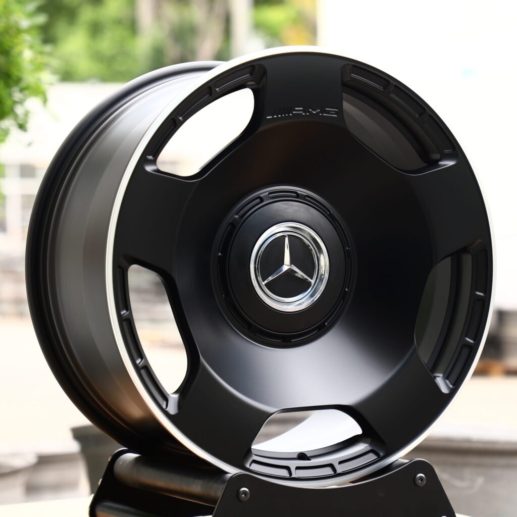 Mercedes-Benz S-Class wheels – Gloss Black Full-Face, angled view