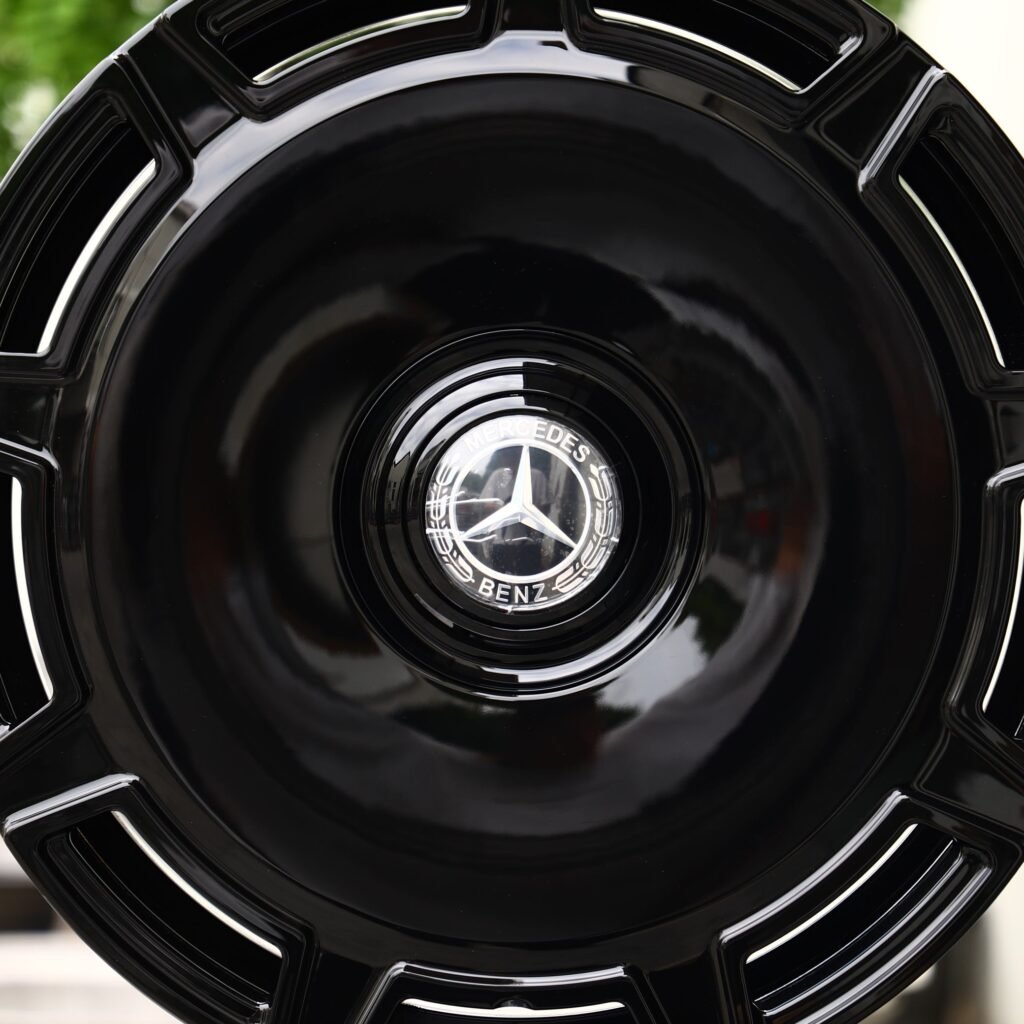 Mercedes-Benz Style Gloss Black Full-Face Forged Wheels - Mercedes-Benz E-Class / Mercedes-Benz S-Class Fitment (5-Lug) view 4