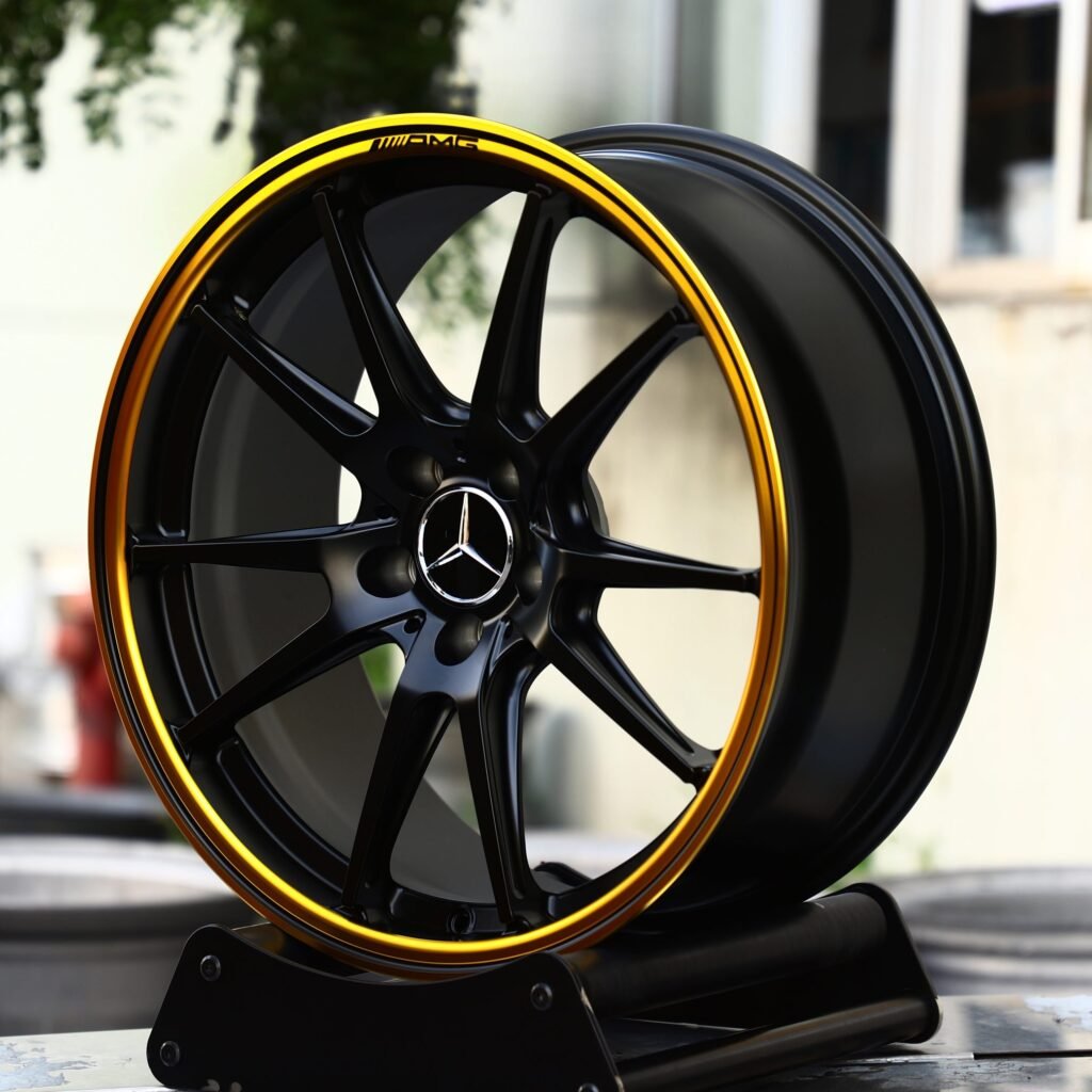 Mercedes-Benz S-Class wheels – Gloss Black / Gold 10-Spoke, angled view