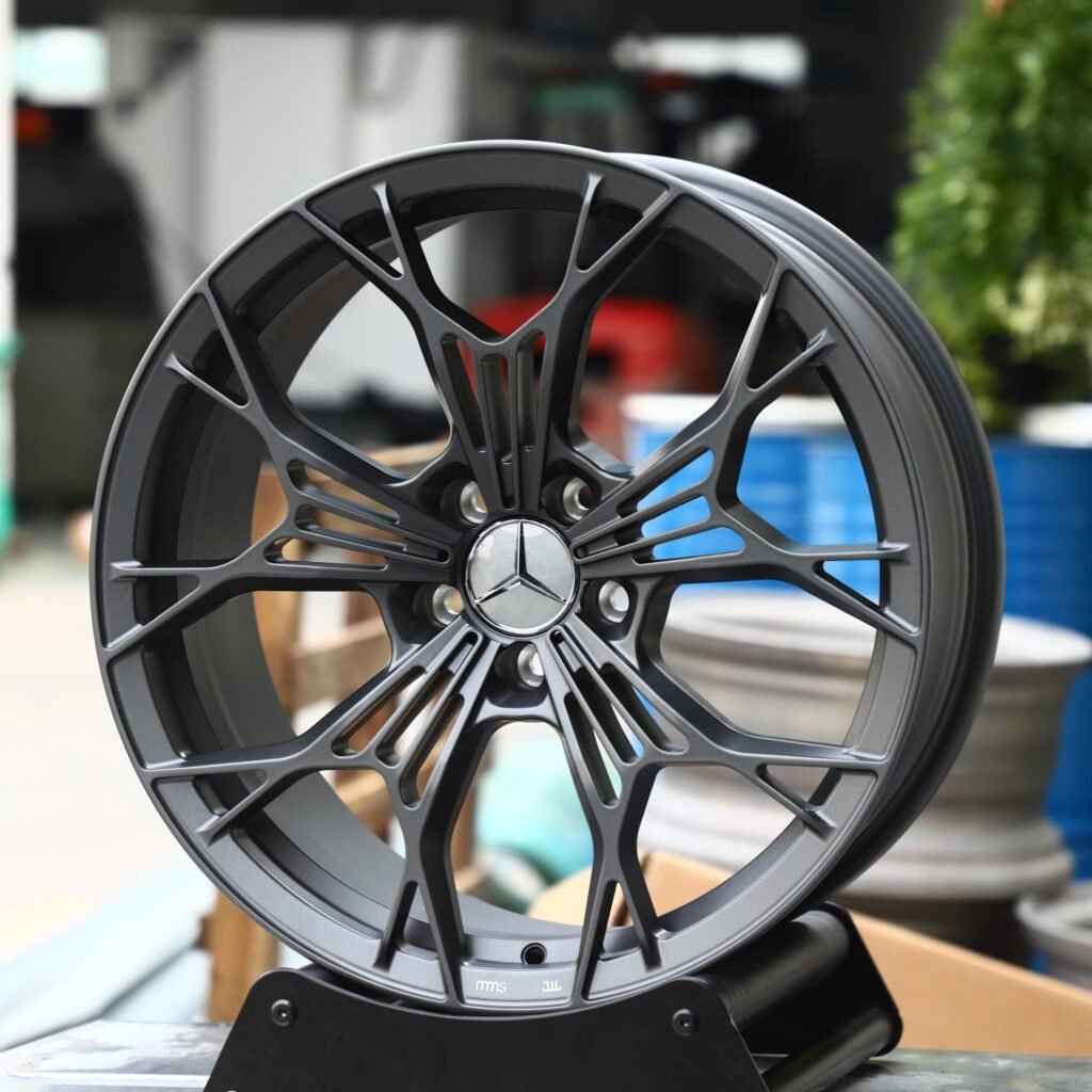 Mercedes-Benz Style Gloss Black / Gunmetal Cross Split-Spoke Forged Wheels - Mercedes-Benz E-Class / Mercedes-Benz S-Class Fitment (5-Lug) view 2