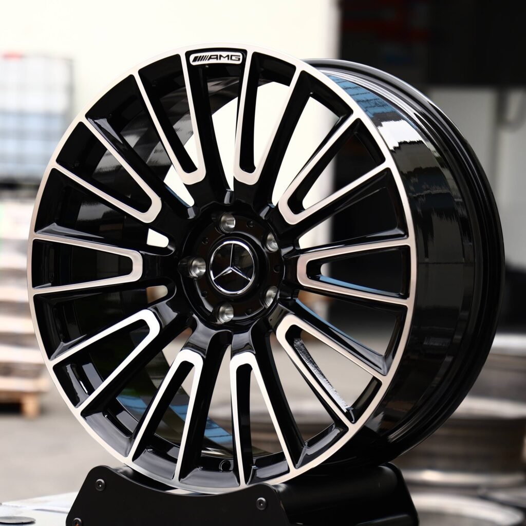 Mercedes-Benz S-Class wheels – Gloss Black Machined Face, angled view