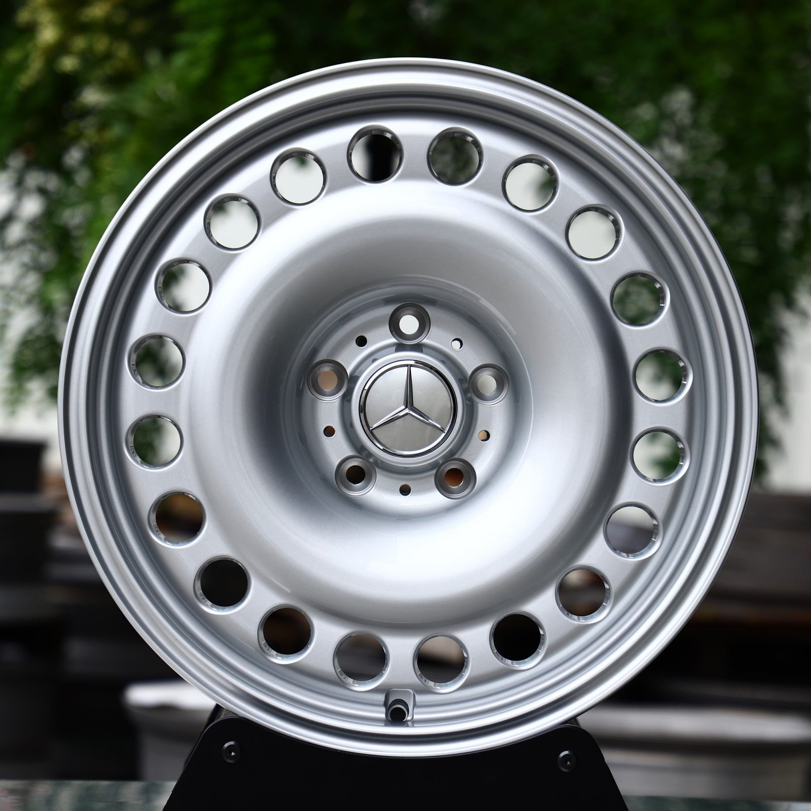 Mercedes-Benz E-Class wheels – Gloss Silver Full-Face, front view