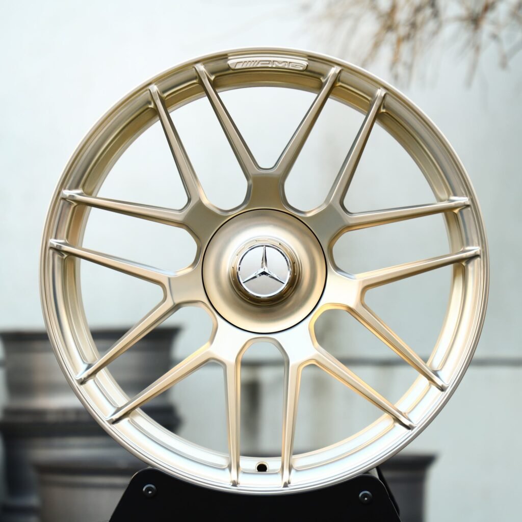 Mercedes-Benz E-Class wheels – Gold 7 Y-Spoke, front view
