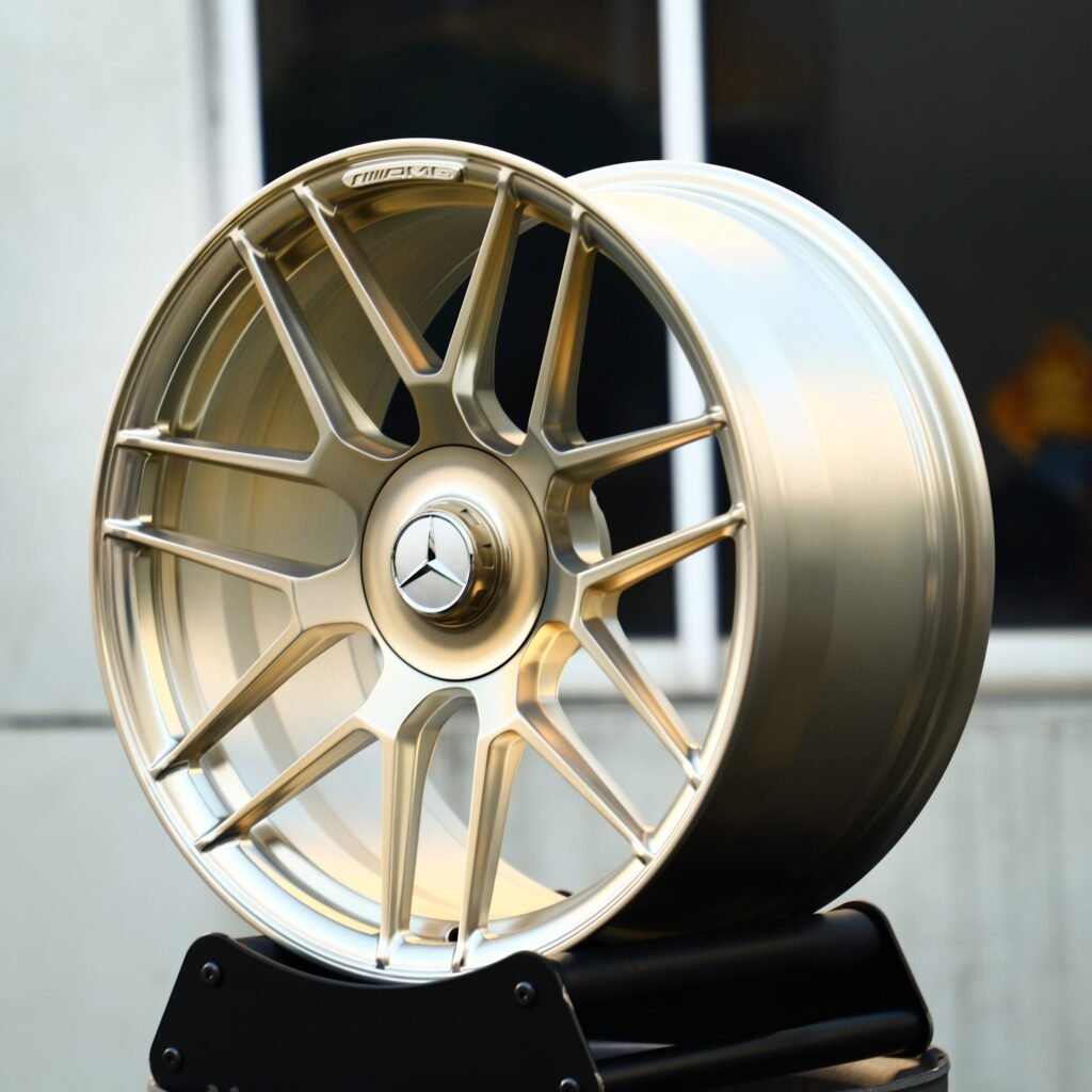 Mercedes-Benz S-Class wheels – Gold 7 Y-Spoke, angled view