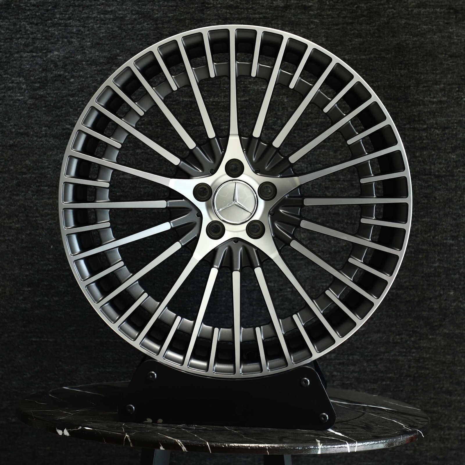 Mercedes-Benz E-Class wheels – Gray Multi-Spoke Machined Face, front view