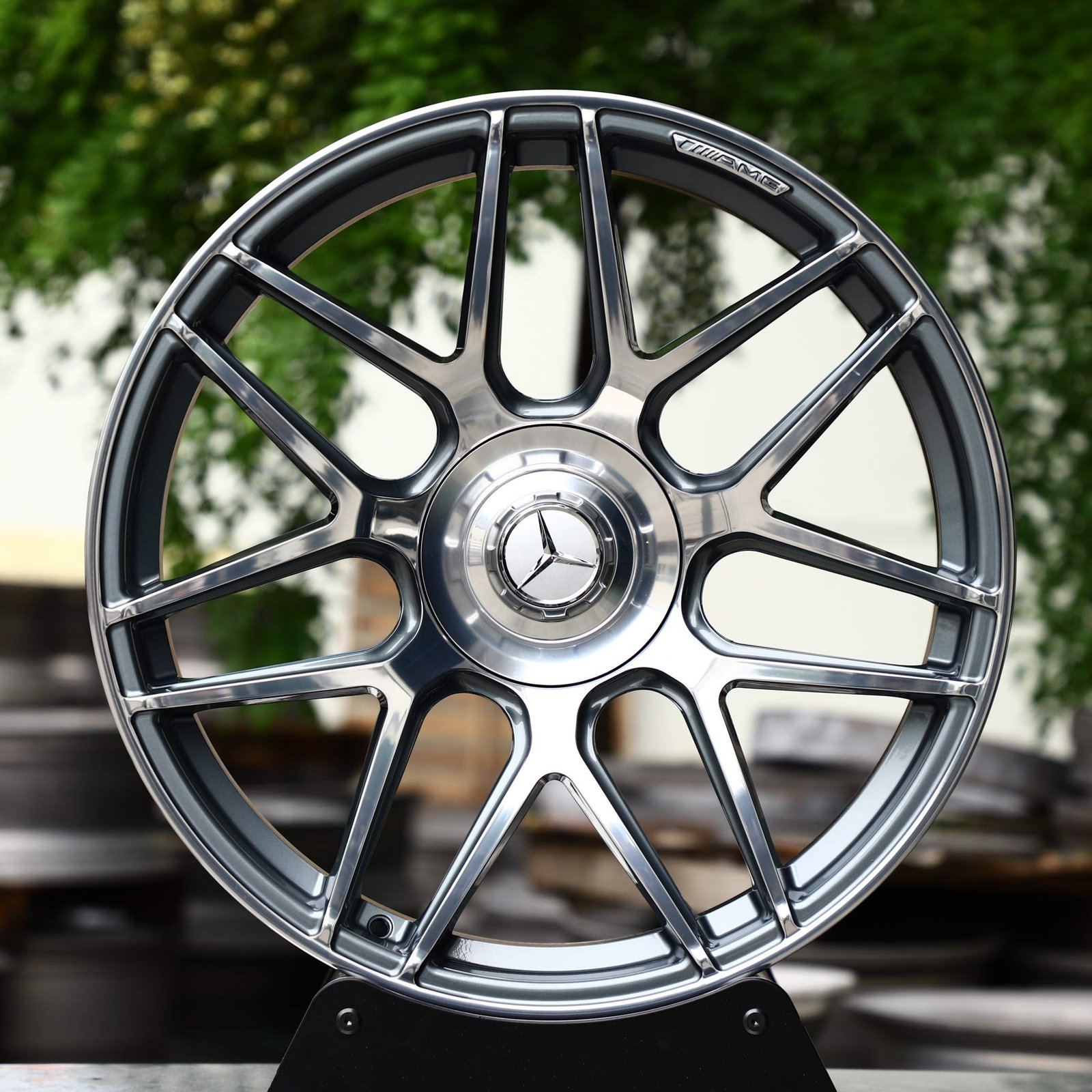Mercedes-Benz E-Class wheels – Gunmetal / Gray 7 Y-Spoke Machined Face, front view