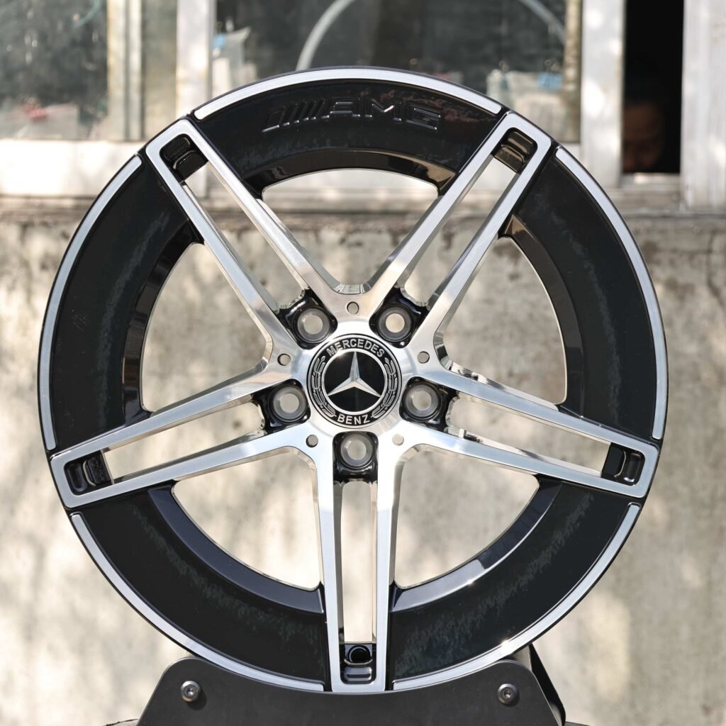 Mercedes-Benz Style Matte Silver 5-Spoke Machined Face Forged Wheels - Mercedes-Benz E-Class / Mercedes-Benz S-Class Fitment (5-Lug) Monoblock forged wheel