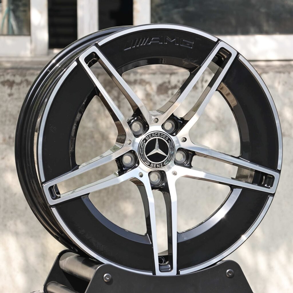 Mercedes-Benz Style Matte Silver 5-Spoke Machined Face Forged Wheels - Mercedes-Benz E-Class / Mercedes-Benz S-Class Fitment (5-Lug) view 2