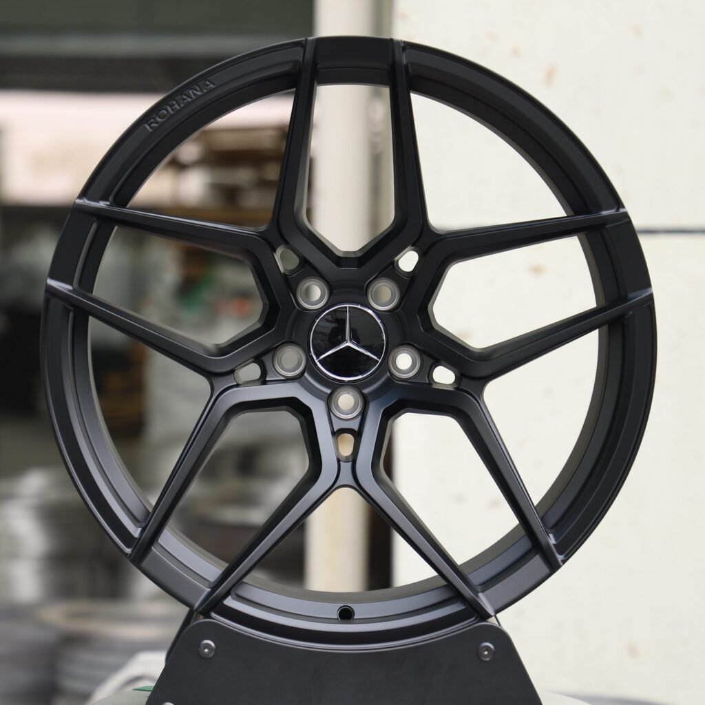 Mercedes-Benz E-Class wheels – Matte Silver 5 Y-Spoke Petal, front view