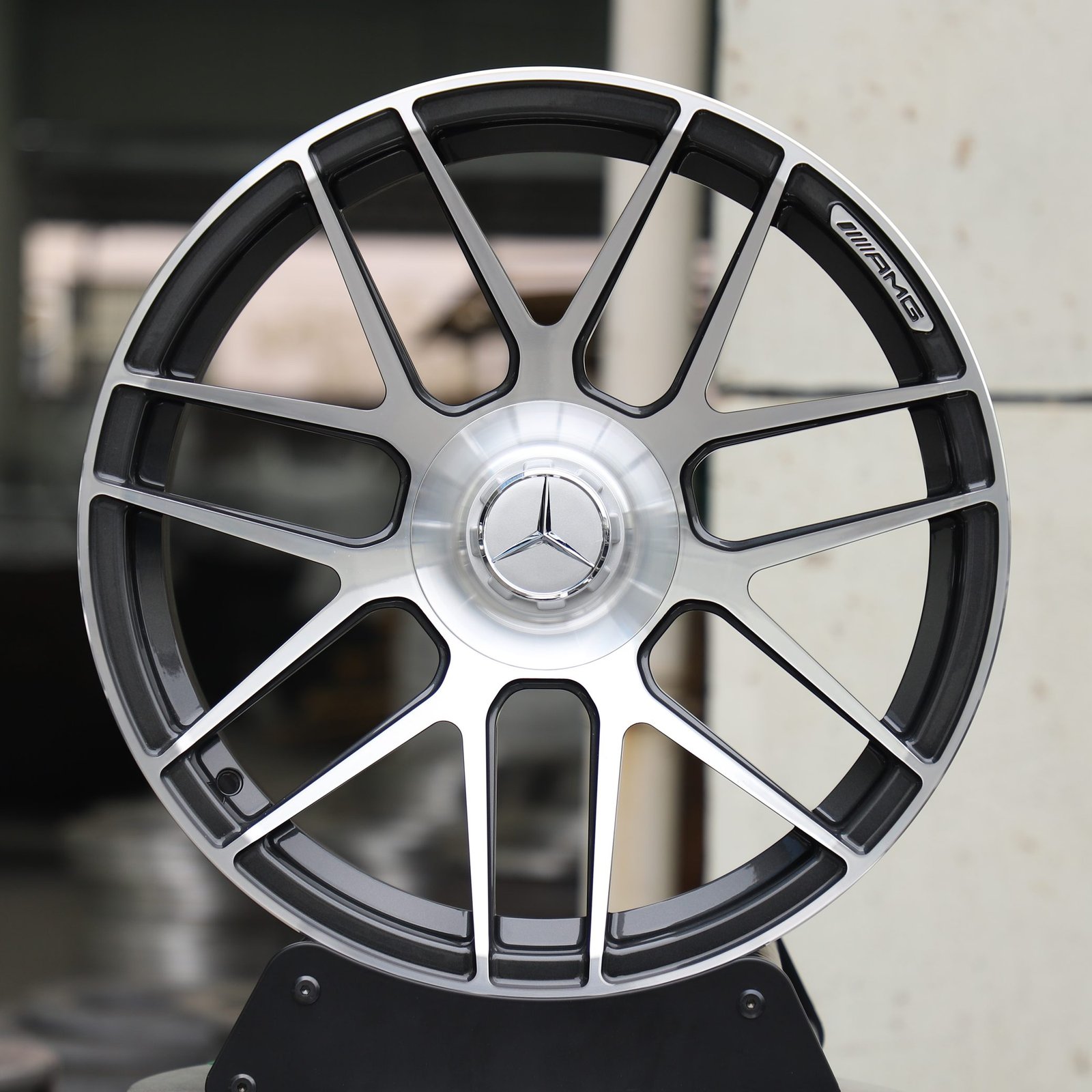 Mercedes-Benz E-Class wheels – Matte Silver 7 Y-Spoke Machined Face, front view