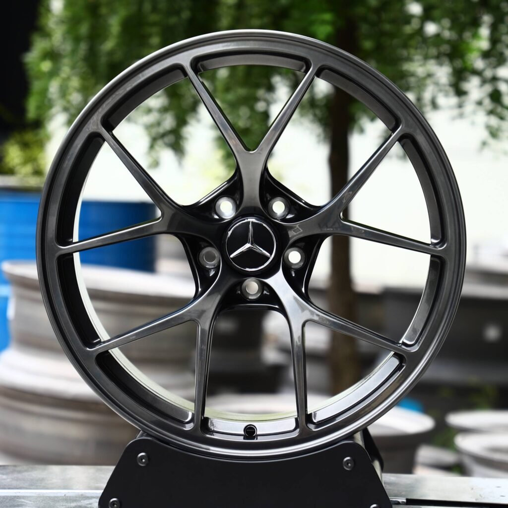 Mercedes-Benz Style Metallic Gray 5 Y-Spoke Forged Wheels - Mercedes-Benz E-Class / Mercedes-Benz S-Class Fitment (5-Lug) Monoblock forged wheel