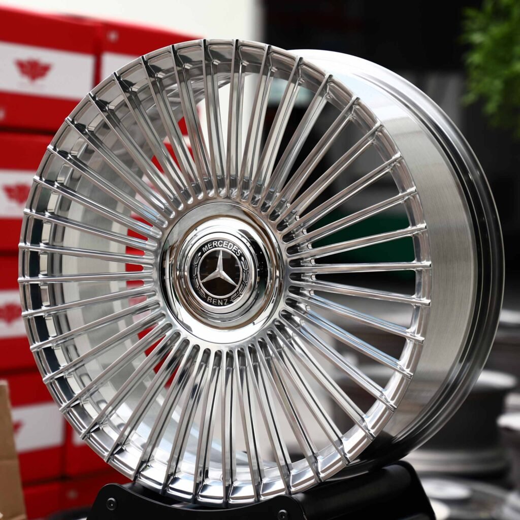 Mercedes-Benz S-Class wheels – Polished Silver Multi-Spoke, angled view