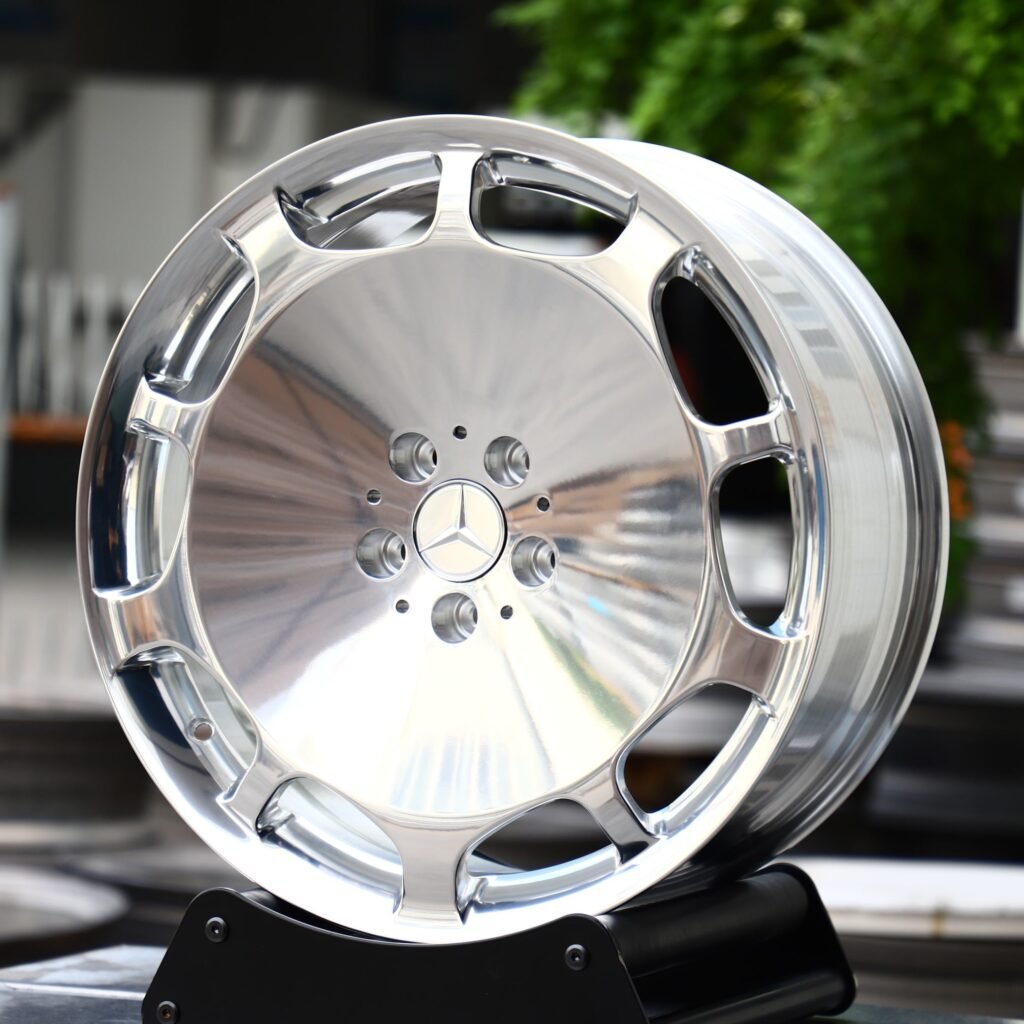 Mercedes-Benz S-Class wheels – Silver Full-Face, angled view