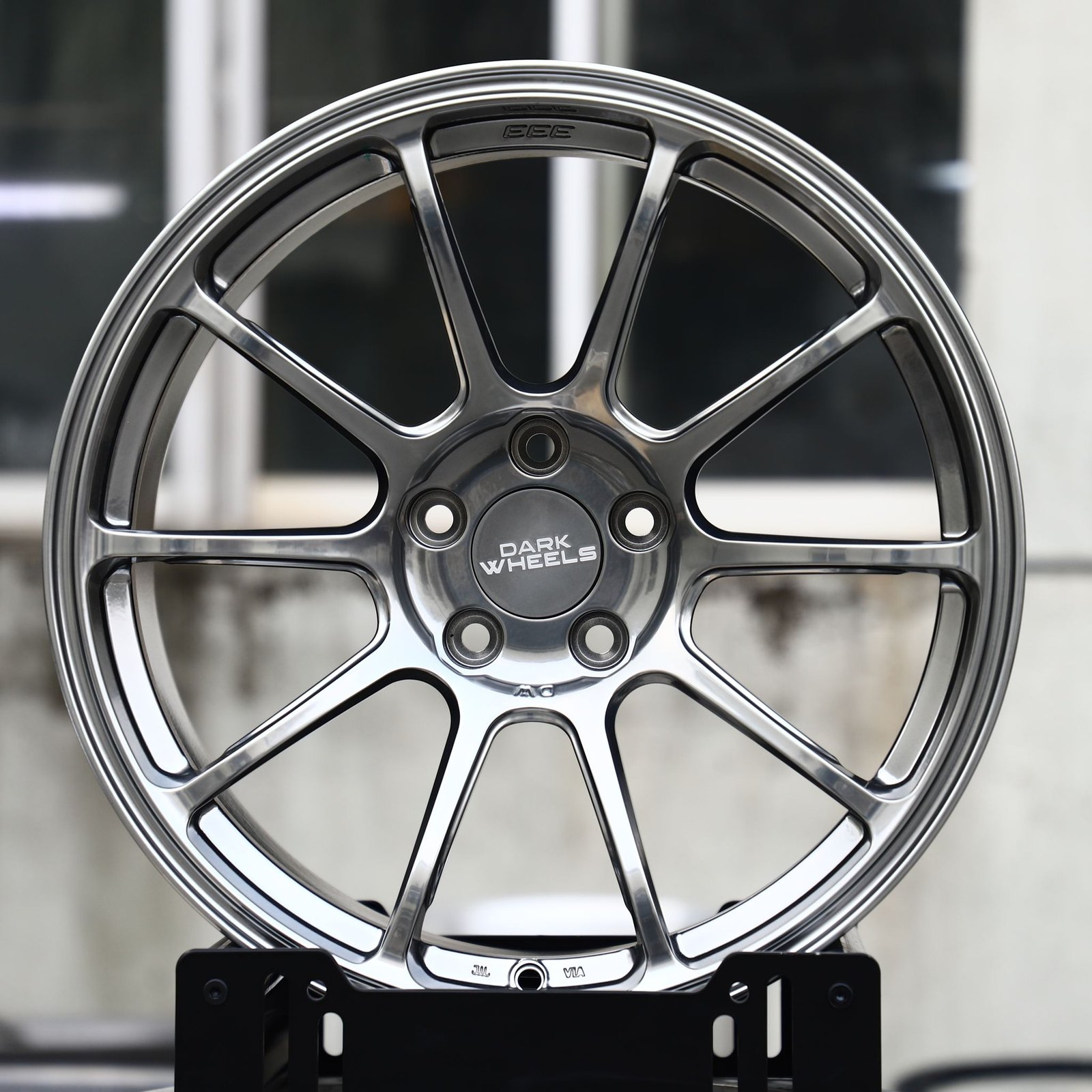 Porsche 911 wheels – Metallic Gray 10-Spoke, front view