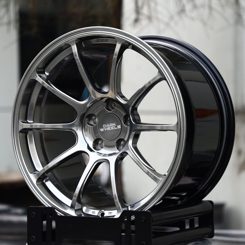 BMW M3 wheels – Metallic Gray 10-Spoke, angled view