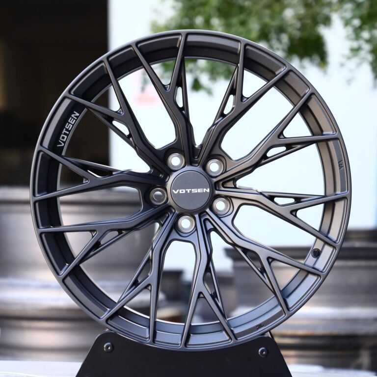 Ferrari 488 wheels – Metallic Gray 10 Y-Spoke, front view