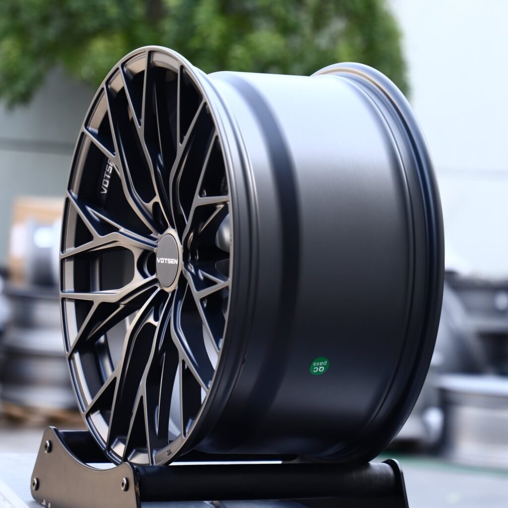 5x114.3 wheels – Metallic Gray 10 Y-Spoke (Vossen-Style), side view