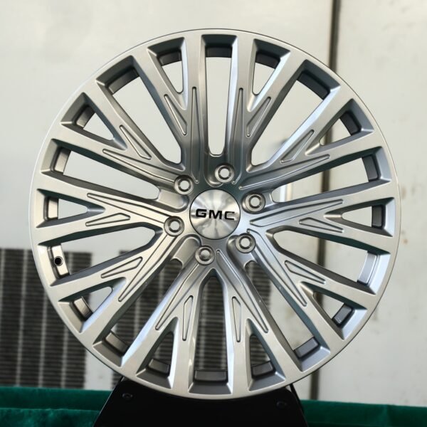 GMC Sierra wheels – Metallic Gray 10 Y-Spoke (GMC OEM-Style), front view