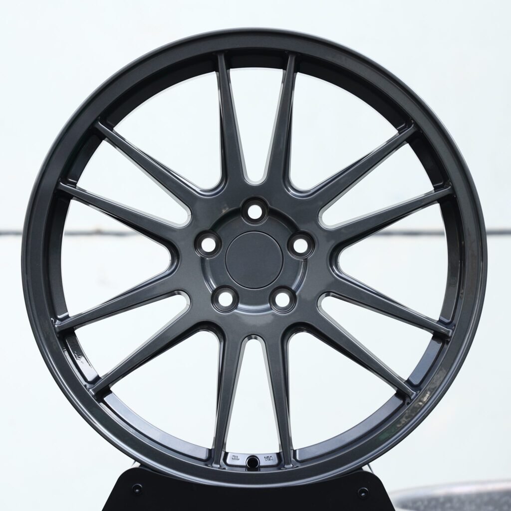 Nissan 370Z wheels – Metallic Gray 12-Spoke, front view