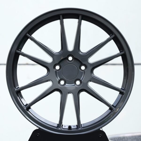 Nissan 370Z wheels – Metallic Gray 12-Spoke, front view