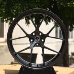 Mercedes-Benz OEM-Style Gunmetal 5 Split-Spoke Forged Wheels – Mercedes-Benz E-Class W213 / C-Class W206 Fitment (5-Lug)