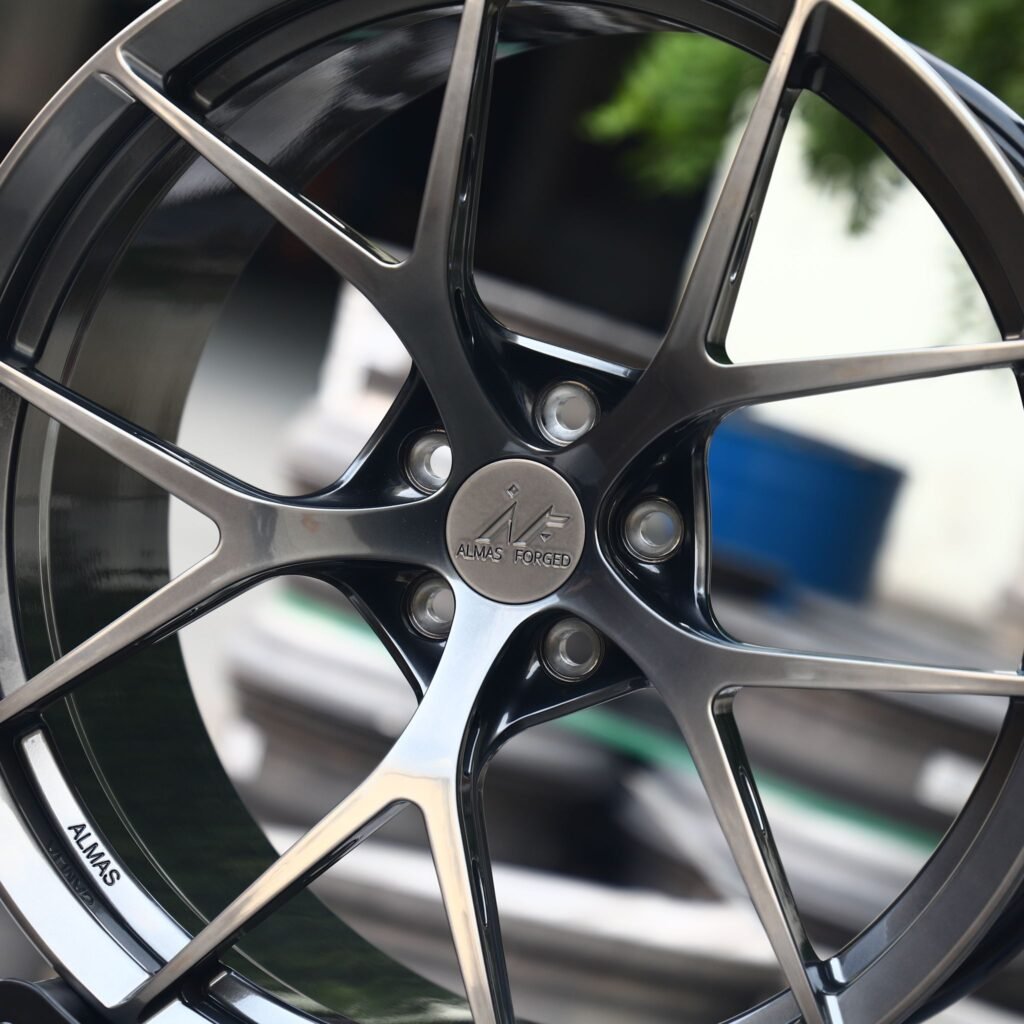 BMW M3 F80 wheels – Metallic Gray 5 Y-Spoke, lip and barrel detail