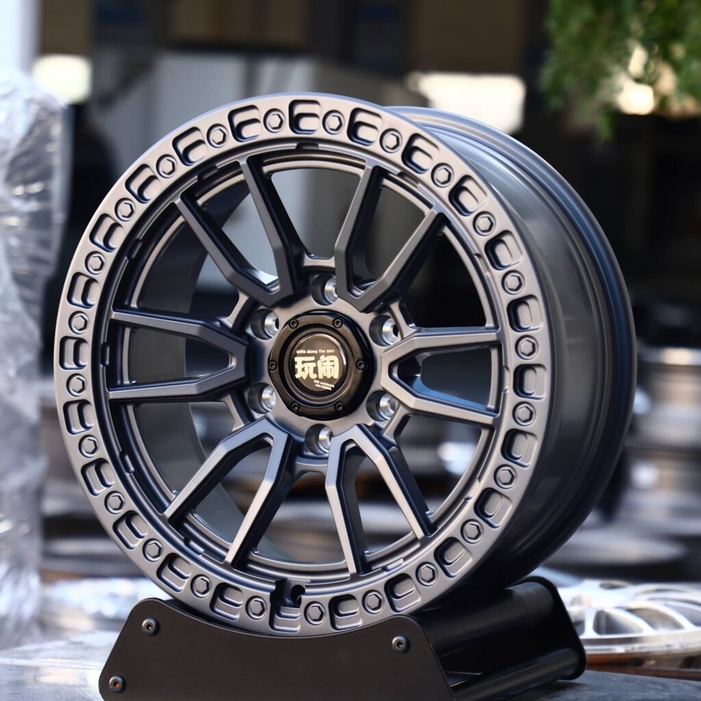 Chevrolet Silverado wheels – Metallic Gray 6 V-Spoke Exposed Bolt Detail, angled view