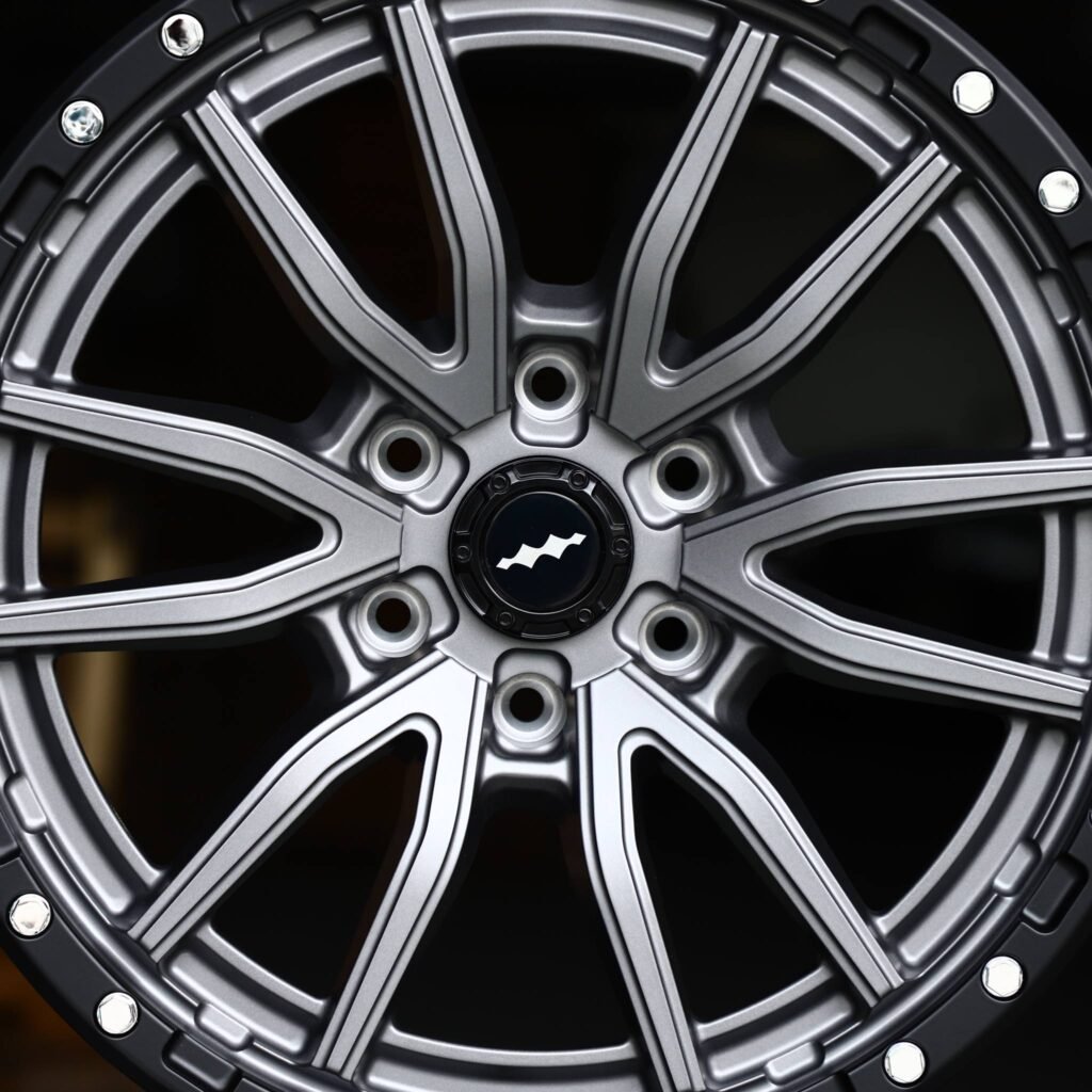 6x139.7 wheels – Metallic Gray 6 V-Spoke Exposed Bolt Detail, side view